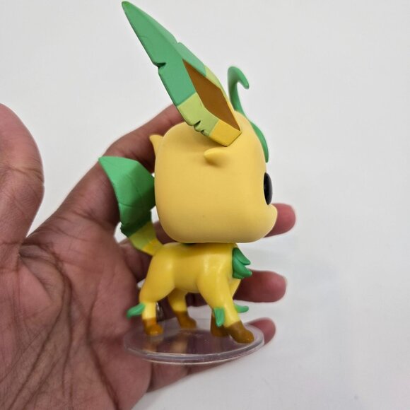 Funko Pokemon Yellow and Green Leafeon Vinyl Figure on Clear Base Loose #866 4" - Picture 4 of 8